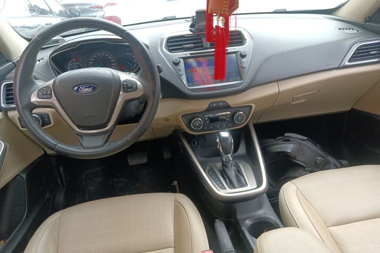 Used Ford Escort 2015 1.5L Automatic Fashion Model