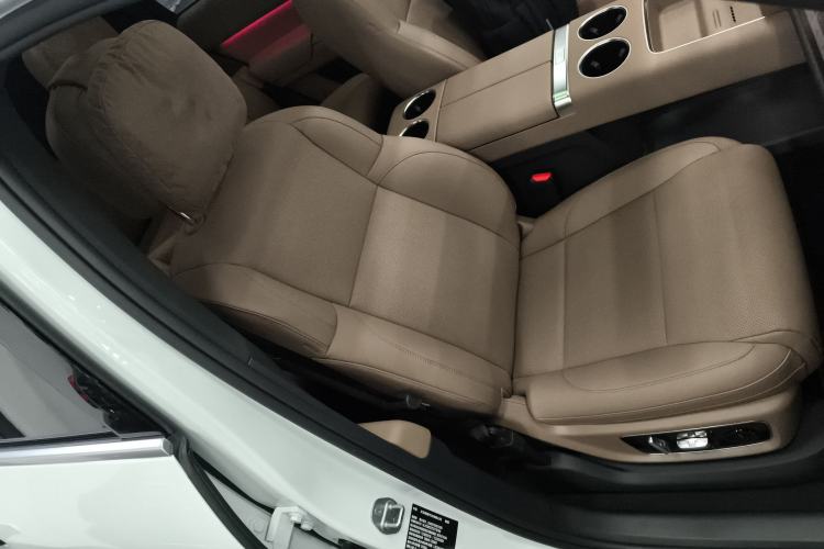 Used Li Auto L8 2025 Pro Smart Refresh Edition
