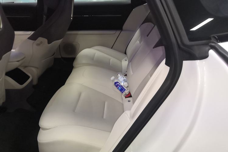 Used  12 2025 Ultra Extended-Range Edition
