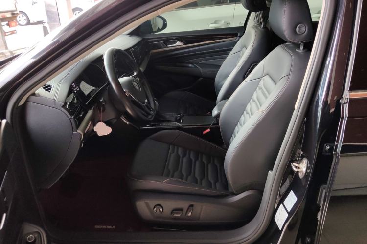 Used Volkswagen Passat 2019 330TSI Elite Edition China VI
