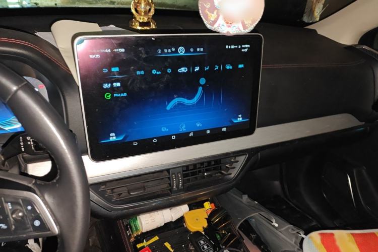 Used BYD Tang New Energy 2019 EV600D Four-Wheel Drive Smart Connectivity Leading Model
