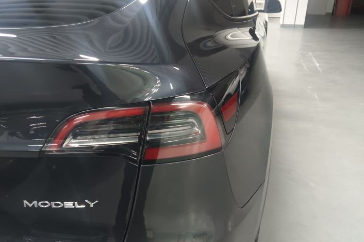 Used Tesla Model Y 2024 Long-Range All-Wheel-Drive Version