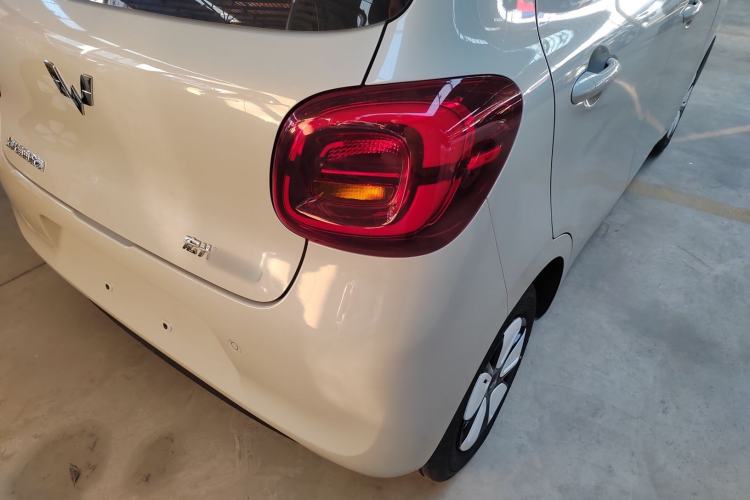 Used Wuling Hongguang MINIEV 2025 Four-Door Version Advanced Edition
