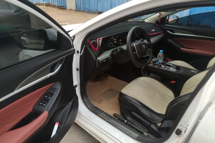 Used Changan Eado 2023 Changan Edition PLUS Blue Whale NE 1.4T GDI DCT Prestige Version
