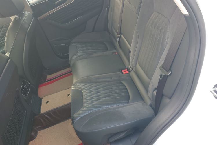 Used Hongqi HS5 2022 Revised Version 2.0T Smart Connect Flagship Edition
