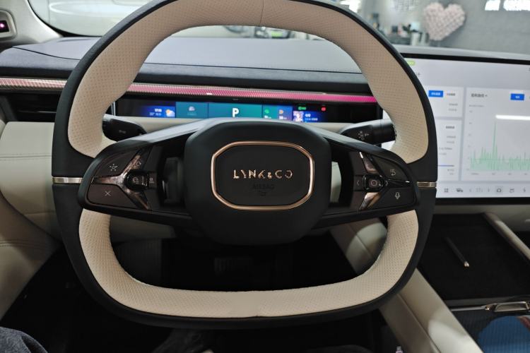 Used Lynk & Co Lynk & Co 10 EM-P 2025 Facelifted Model 240 All-Wheel Drive Ultra—Sport Edition