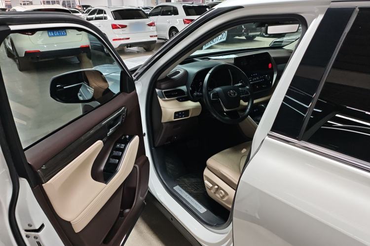 Used Toyota Highlander 2022 Dual-Engine 2.5L Four-Wheel Drive Supreme Edition 7-Seater