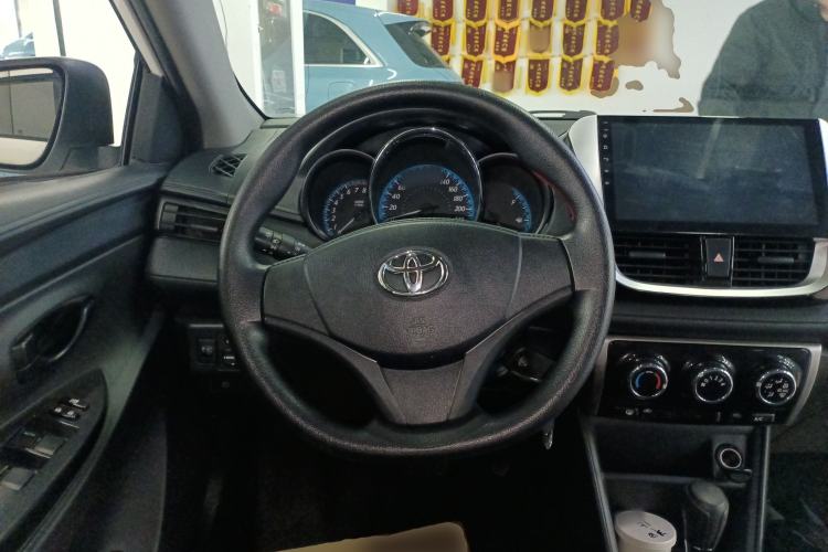 Used Toyota YARiS L 2016 Revised 1.5E CVT Charming Edition
