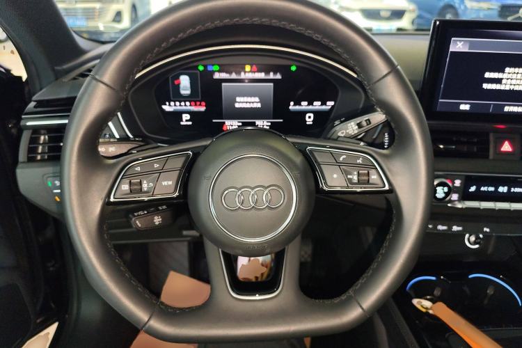 Used Audi A4L 2023 40 TFSI Luxury Dynamic Model
