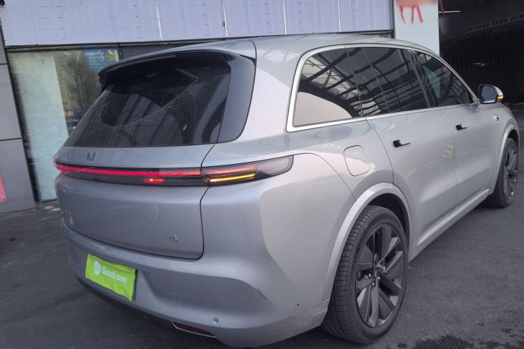 Used Li Auto L8 2023 Pro Model
