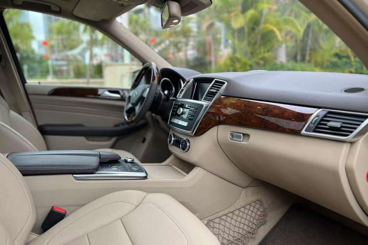 Used Mercedes-Benz M-Class 2012 ML 350 Luxury Edition