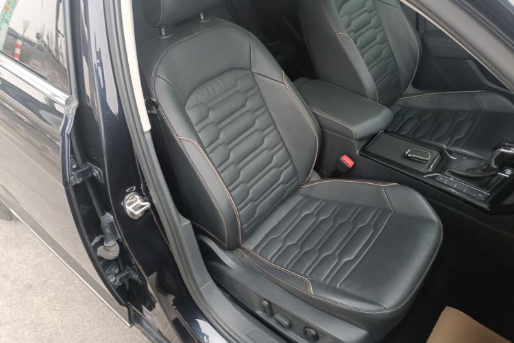 Used Volkswagen Passat 2019 330TSI Elite Edition China VI