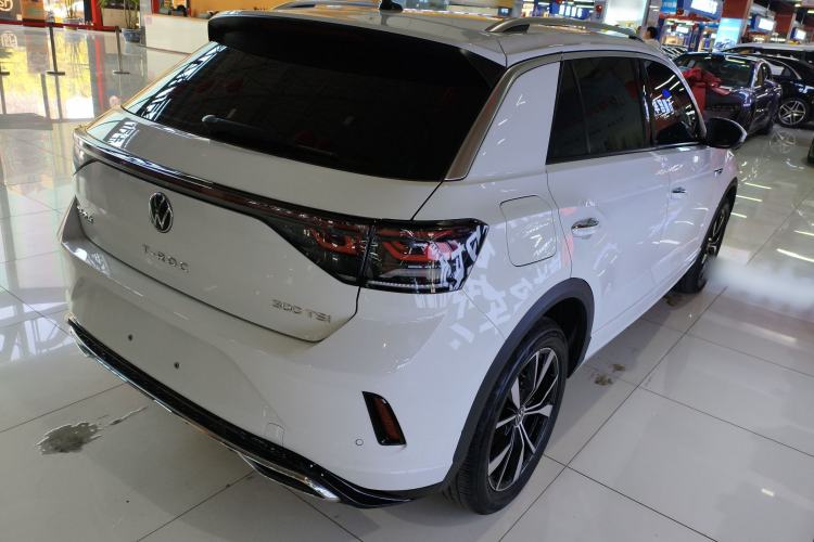 Used Volkswagen T-ROC 2023 300TSI DSG Two-Wheel-Drive Chen Guang Edition
