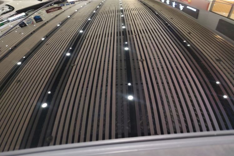 Used Mercedes-Benz A-Class 2022 Revised Version A 200 L Sport Sedan Fashionable Style
