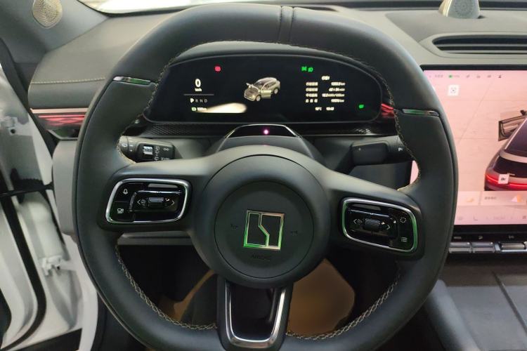 Used Zeekr 7X 2025 100 kWh Long-Range Rear-Wheel Drive with Intelligent Driving Features