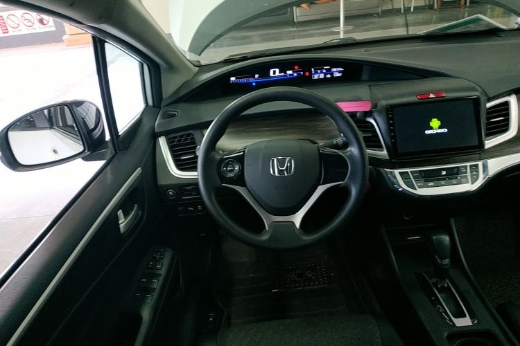 Used Honda Jade 2017 1.8L automatic Comfort version 5 seats