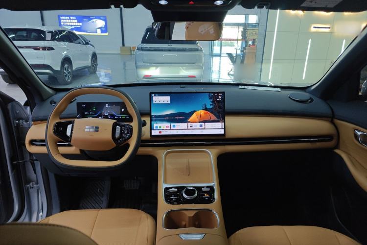 Used  Galaxy Xingjian 7 EM-i 2025 55 km Launch Edition
