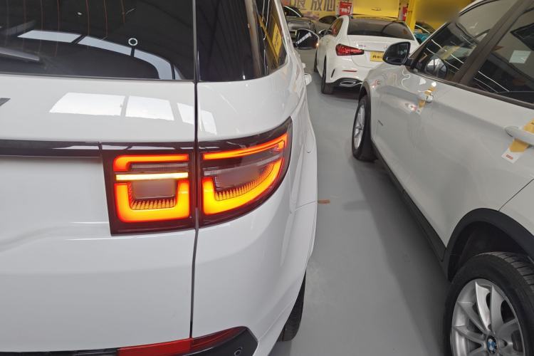 Used Land Rover Discovery Sport 2022 Revised Version 249 PS R-Dynamic S Performance Edition 5 Seats
