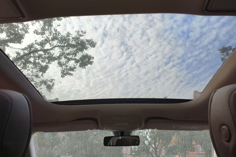 Used Mercedes-Benz E-Class New Energy 2022 Restyled E 350 e L Plug-in Hybrid Sedan
