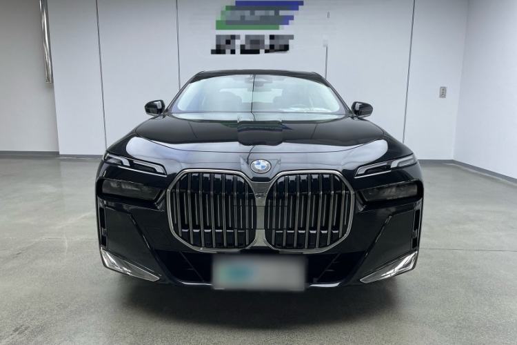 Used BMW 7 Series 2023 735Li M Sport Package
