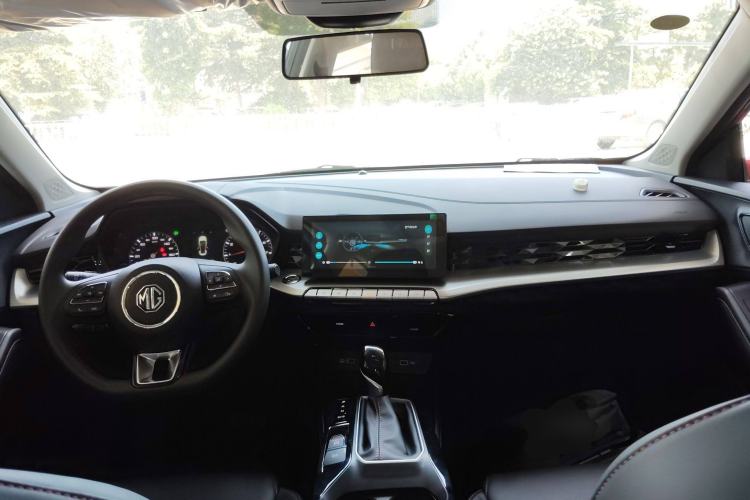 Used MG 5 2023 180 DVVT CVT Luxury Edition
