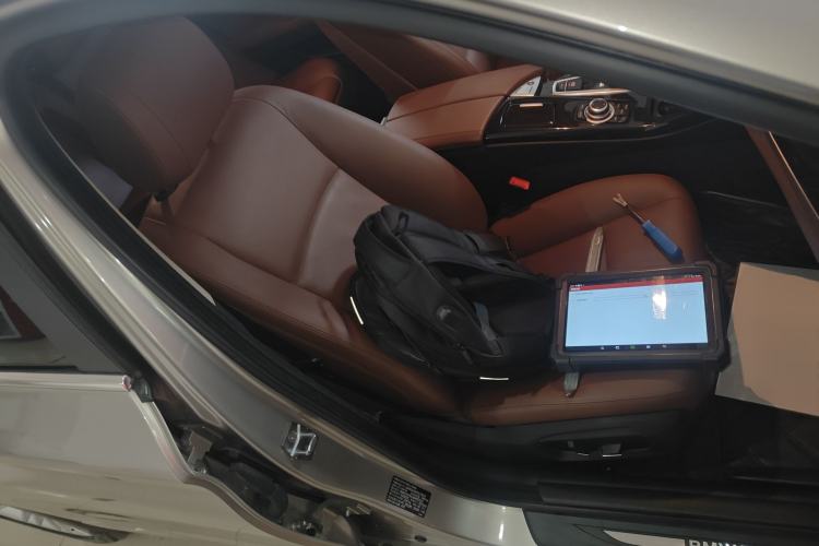 Used BMW 5 Series 2014 525Li Leading Model