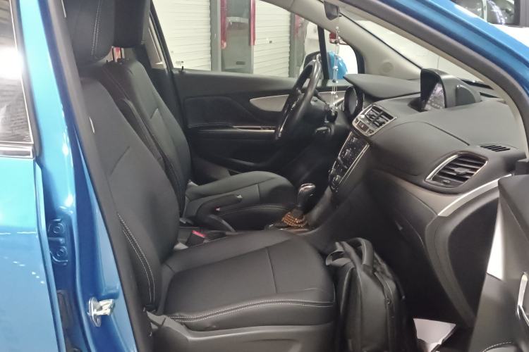 Used Buick Encore 2015 1.4T Automatic Two-Wheel Drive Urban Elite Version
