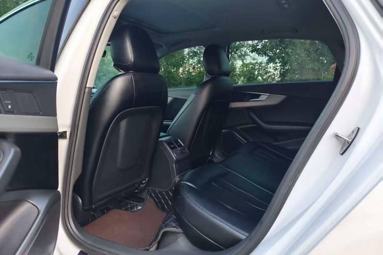 Used Audi A4L 2018 30th Anniversary Edition 40 TFSI Trendy Model
