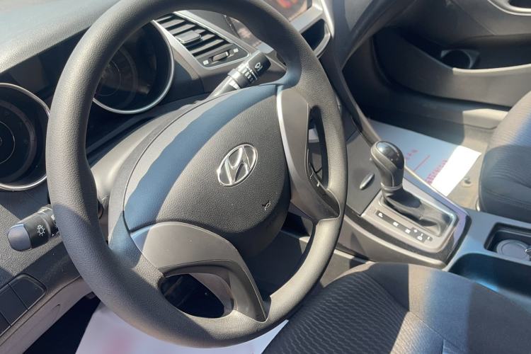 Used Hyundai Elantra 2015 1.6L Automatic Leading Model