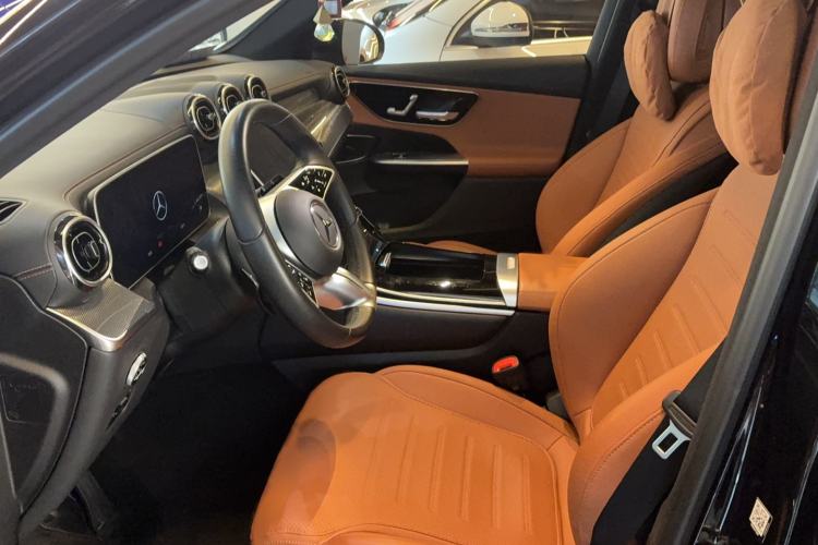 Used Mercedes-Benz GLC 2023 GLC 260 L 4MATIC Dynamic Edition 5-seater
