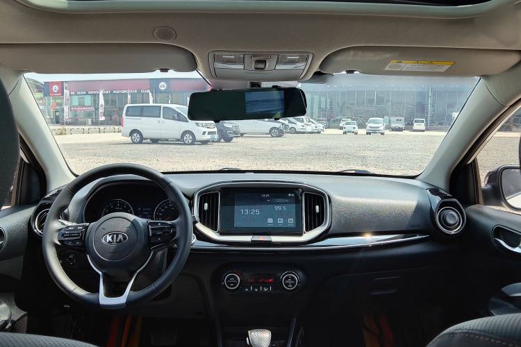 Used Kia Stonic 2019 1.4L Automatic Fun Edition China VI
