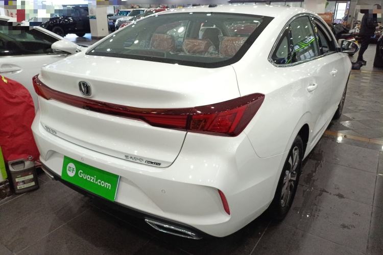 Used Changan Eado 2025 PLUS 1.4T Dual-Clutch High-Energy Version
