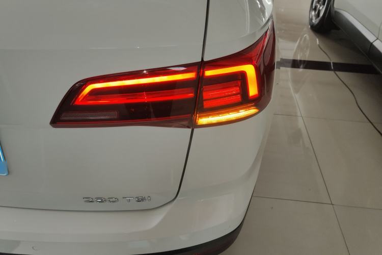 Used Volkswagen Tharu 2021 280TSI Two-Wheel Drive Comfort Edition