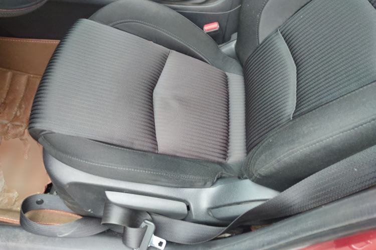 Used Mazda Mazda 3 Axela 2014 Sedan 1.5L Automatic Luxury Model