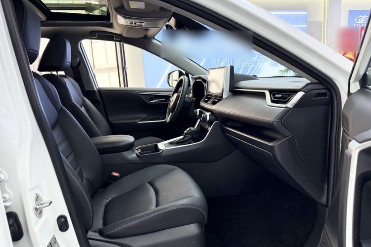 Used Toyota RAV4 2020 2.0L CVT Two-Wheel Drive Fashion PLUS Edition
