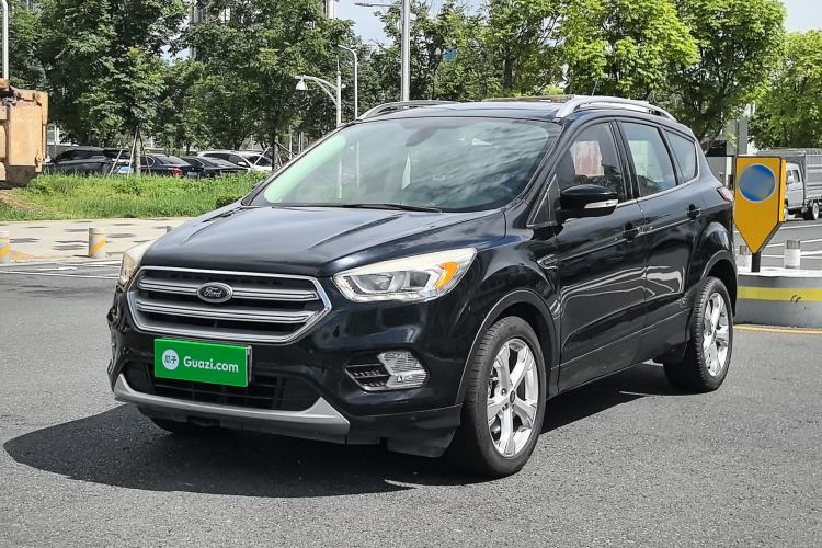 Used Ford Kuga 2017 EcoBoost 180 Two-Wheel-Drive Tiger Leap Model
