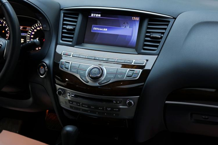 Used Infiniti QX60 2014 2.5 S/C Hybrid All-Wheel-Drive Versatile Edition