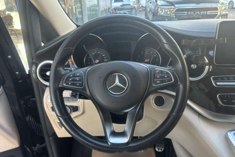 Used Mercedes-Benz V-Class 2018 V 260 L Prestige Extended Version China VI
