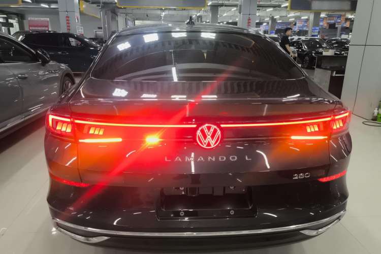 Used Volkswagen Lamando 2024 Lavida L 280TSI DSG Cool & Spicy Edition
