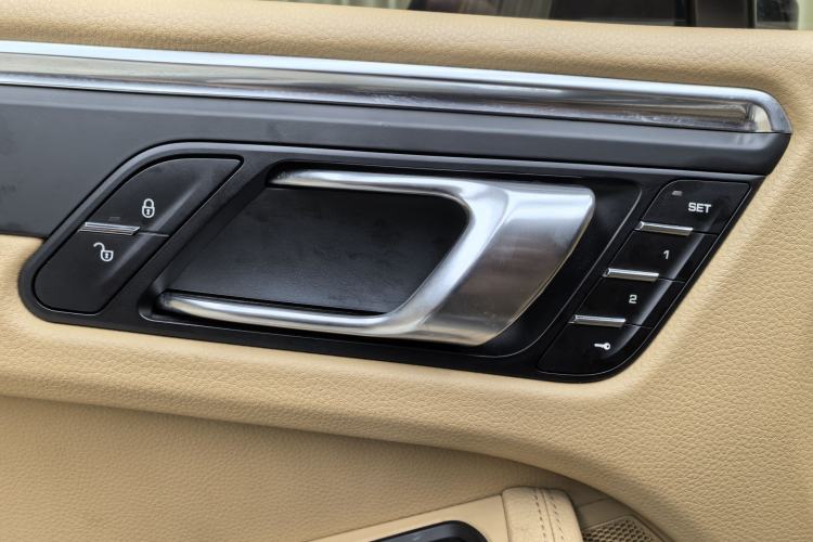 Used Porsche Macan 2014 Macan 2.0T
