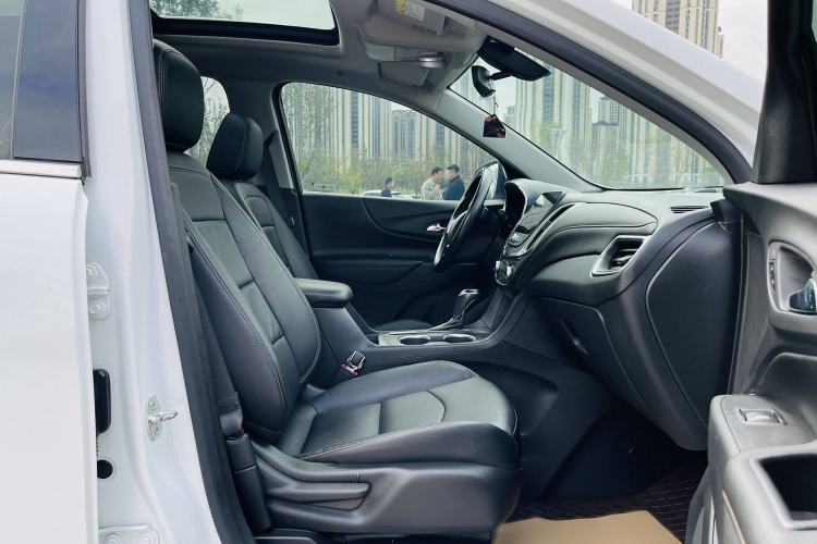 Used Chevrolet Equinox 2019 535T Automatic YuJie Edition China VI
