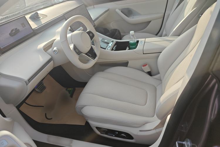 Used Hima Luxeed S7 2025 785 km Ultra