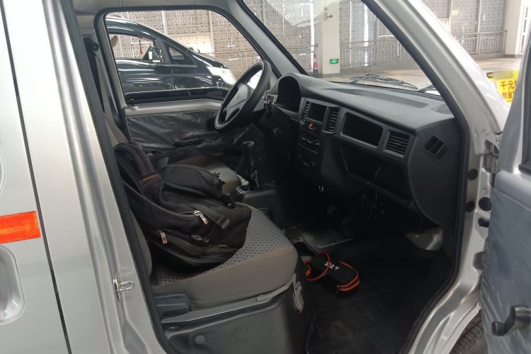 Used Wuling Zhiguang 2023 1.5L Utility Version with Enclosed Windows 2 Seats
