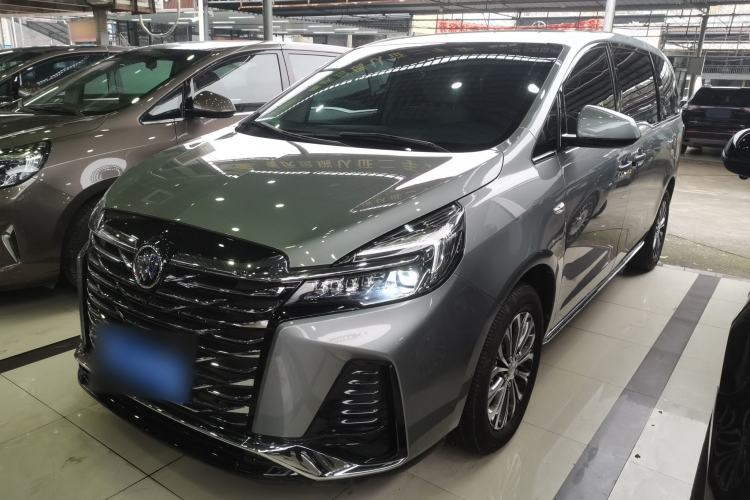 Used Buick GL8 2023 Land Executive Class Comfort Model