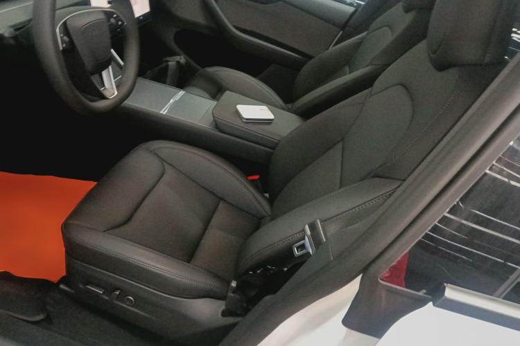 Used Tesla Model Y 2026 Rear-Drive Model