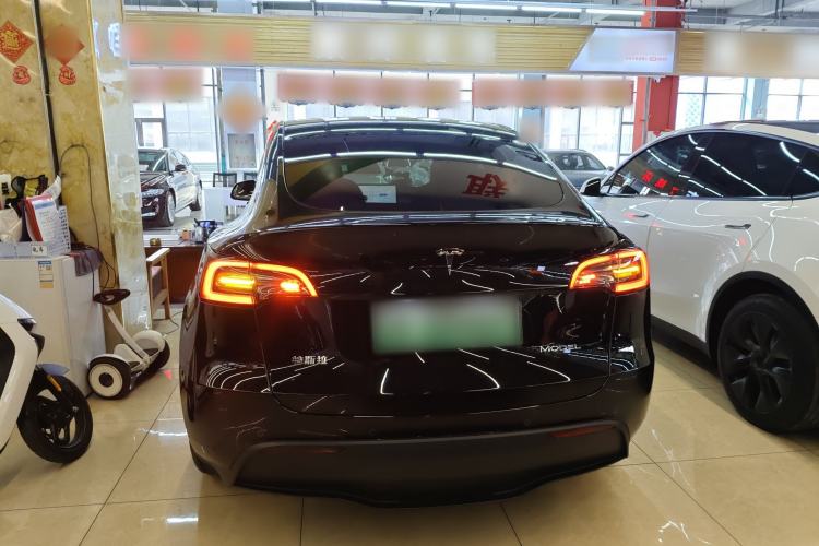 Used Tesla Model Y 2023 Rear-Wheel-Drive Version
