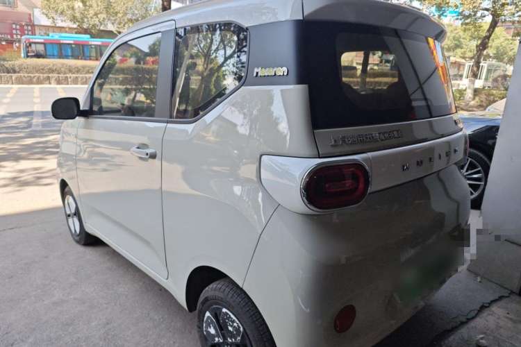 Used Wuling Hongguang MINIEV 2024 3rd Generation 215km Advanced Version
