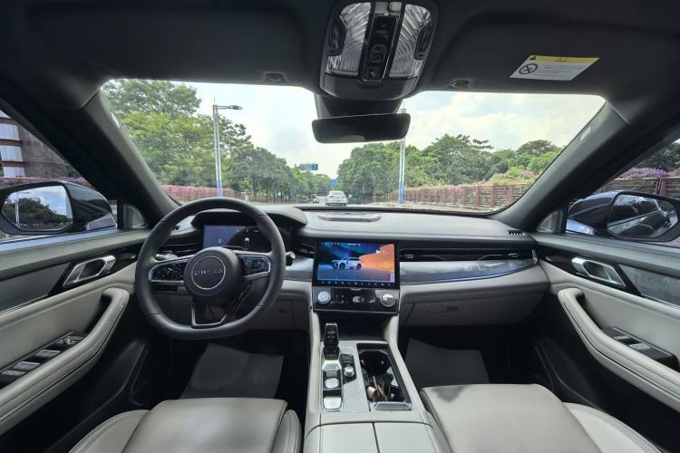 Used Lynk & Co 09 EM-P 2023 2.0TD EM-P Long-Range Version PM 7-Seater
