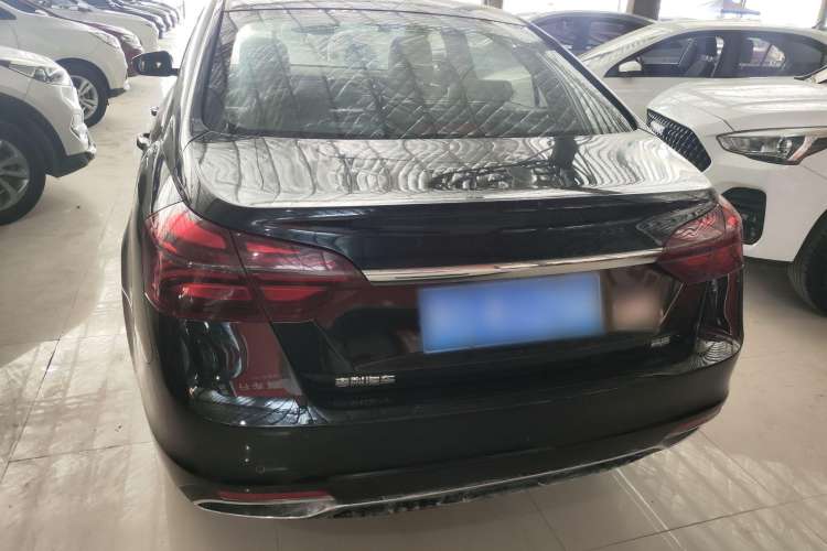 Used Geely Auto Emgrand 2019 Leading Edition 1.5L CVT Luxury Model China VI Standard
