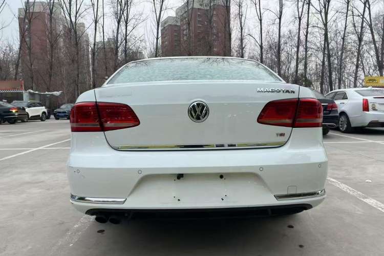 Used Volkswagen Magotan 2013 1.8TSI Luxury Model
